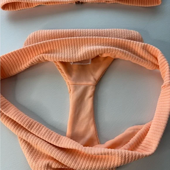 Billabong Peach Ribbed Swimwear - Picture 3 of 10